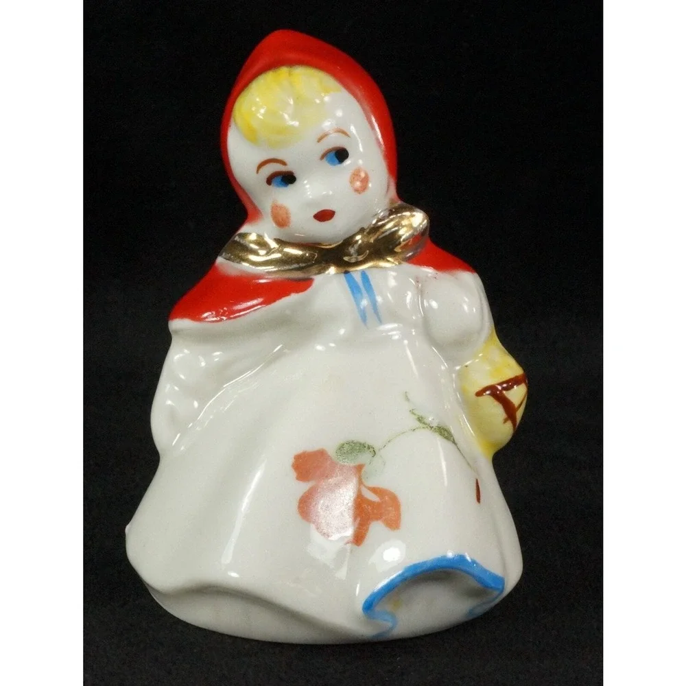 Vtg Hull Pottery Little Red Riding Hood Salt & Pepper Shakers 3.24